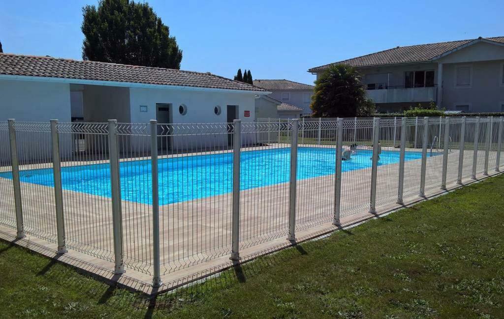 Appartement T2 A Cazaux, Pres Du Lac, Dans Residence Avec Piscine La Teste-de-Buch Exterior foto